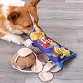 Bild in die Galerie laden, Knuspriger Spaß für Hunde – Schnüffelmatte im Chips-Design mit Spiel- und Futtertraining 

