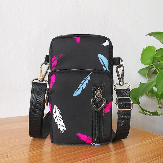 Damen Gassi-Tasche Nylon Wasserdicht – Stylische Umhängetasche mit Kotbeutelspender, Leckerli-Fach & viel Stauraum für Spaziergänge mit Hund