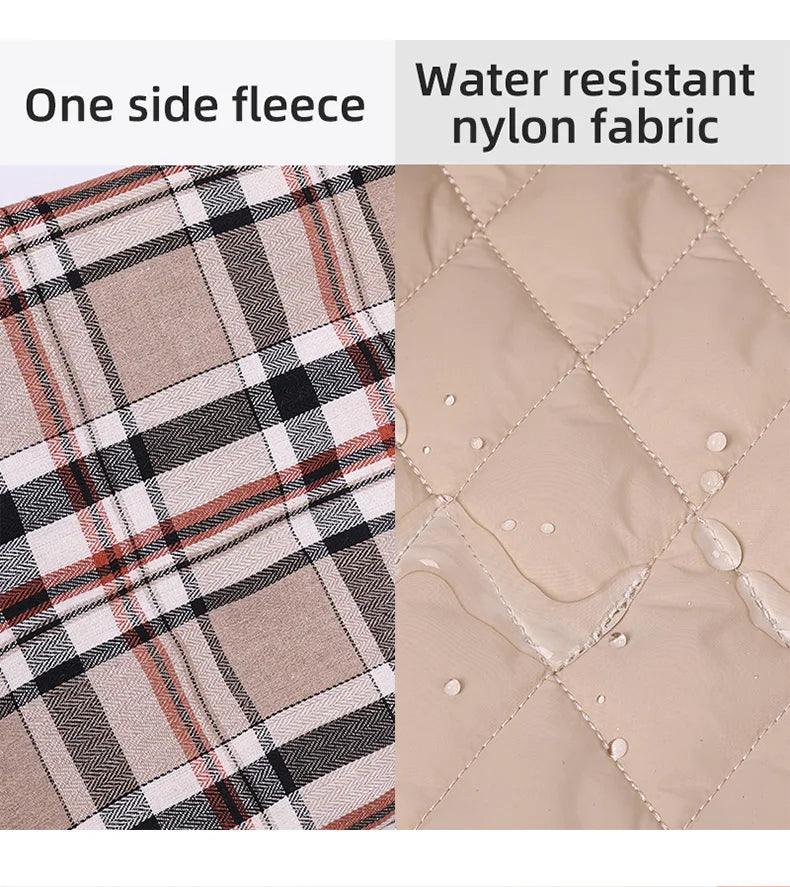 Klassische Wende-Hundejacke im Karo-Look – Wasserdichter Wintermantel mit Fleece-Futter für kleine bis große Hunde
