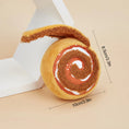 Bild in die Galerie laden, Cinnamon Roll – das süße Plüschspielzeug zum Quietschen & Kuscheln! 
