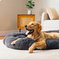 Bild in die Galerie laden, Flauschiges Hundebett – Wohlfühloase oder Sofapolster für deinen Hund 

