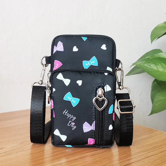 Damen Gassi-Tasche Nylon Wasserdicht – Stylische Umhängetasche mit Kotbeutelspender, Leckerli-Fach & viel Stauraum für Spaziergänge mit Hund
