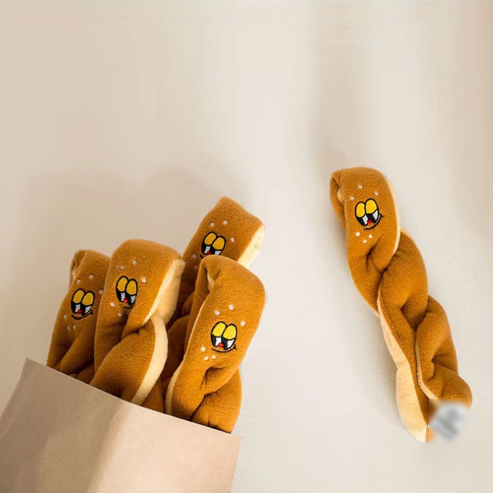 Brotzeit für die Schnauze – das plüschige Frühstück zum Schnüffeln!