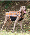 Bild in die Galerie laden, Klassische Wende-Hundejacke im Karo-Look – Wasserdichter Wintermantel mit Fleece-Futter für kleine bis große Hunde 
