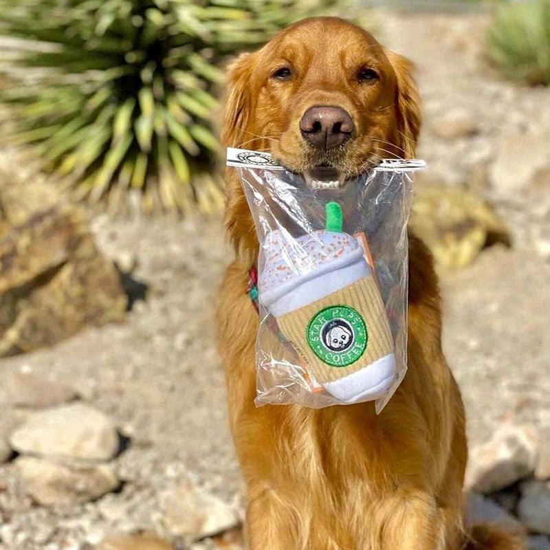 Hundespielzeug „Star Pups Coffee“ – Weiches Plüschspielzeug mit Quietschfunktion