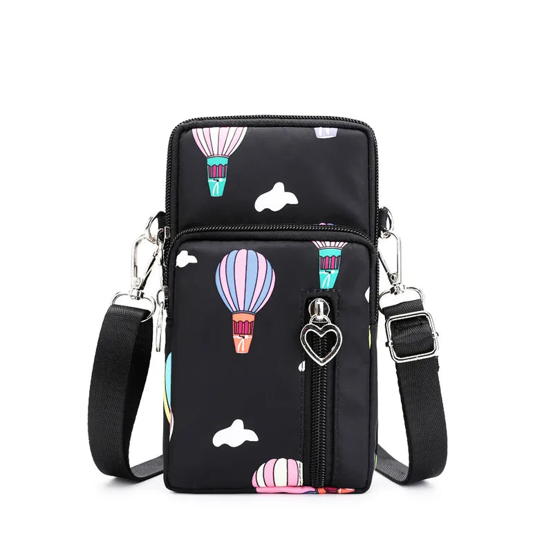 Damen Gassi-Tasche Nylon Wasserdicht – Stylische Umhängetasche mit Kotbeutelspender, Leckerli-Fach & viel Stauraum für Spaziergänge mit Hund