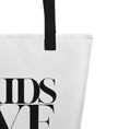 Bild in die Galerie laden, Product mockup 
